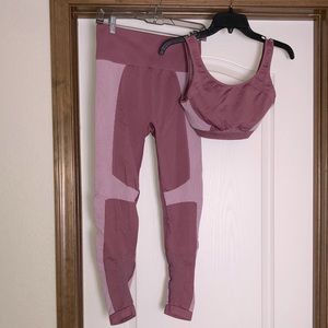 Fabletics Leggings and Sports Bra Set, Size M, Rose